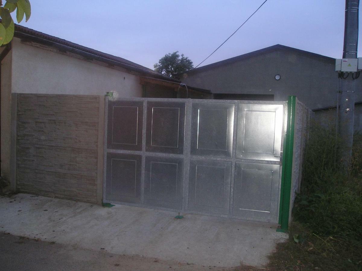 Vinarstvi David Osicka Apartment Velke Bilovice Ngoại thất bức ảnh
